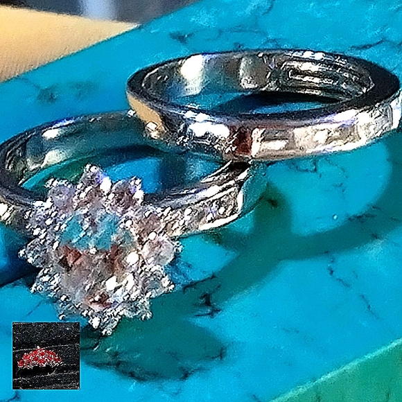 SET: HUGH SOLITAIRE & BAND PURE WHITE TOPAZSTERLING. SIZE 10.R-1009354)
